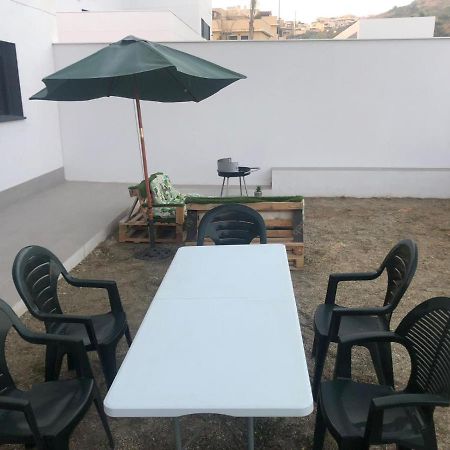 מאלגה Bajo Con Jardin En Primera Linea De Playa מראה חיצוני תמונה